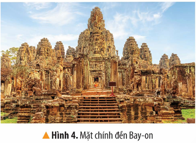 2. ĐẶC ĐIỂM TỰ NHIÊN VÀ DÂN CƯCâu hỏi: Đọc thông tin và quan sát hình 2, em hãy nêu một số đặc điểm tự nhiên và dân cư của Cam-pu-chia.Giải chi tiết:- Địa hình của Cam-pu-chia chủ yếu là đồng bằng- Khí hậu: cận xích đạo với một mùa mưa và một mùa khô rõ rệt- Sông Mê Công là con sông lớn nhất chảy qua Cam-pu-chia, cung cấp lượng nước dồi dào- Hồ Tôn-lê Sáp là hồ nước ngọt lớn nhất Đông Nam Á- Dân số của Lào vào năm 2021 khoảng 16,5 triệu người, chủ yếu là dân tộc Khơ-me sống phần lớn ở nông thôn3. MỘT SỐ CÔNG TRÌNH TIÊU BIỂUĐọc thông tin và quan sát các hình từ 3 đến 5, em hãy:- Kể tên một số công trình tiêu biểu của Cam-pu-chia- Mô tả một công trình mà em ấn tượng nhấtGiải chi tiết:- Một số công trình tiêu biểu của Cam-pu-chia như: Ăng-co Vát, Ăng-co Thom, chùa Bạc,...- Mô tả công trình mà em ấn tượng nhất: Ăng-co Vát:+ Là quần thể đền tháp được xây dựng gồm 3 tầng với những ngọn tháp lớn, kết nối với nhau bởi những dãy hành lang dài, xung quanh là hào nước+ Trung tâm đền gồm tổ hợp 5 ngọn tháp+ Toàn bộ công trình được xây bằng đá, những khối đá được đẽo gọt vuông vức và xếp chồng khít lên nhau mà không cần chất kết dính nào4. LUYỆN TẬP